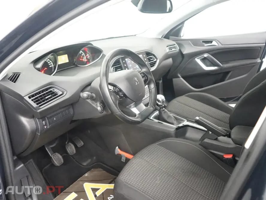 Peugeot 308 SW 1.2 PureTech Style