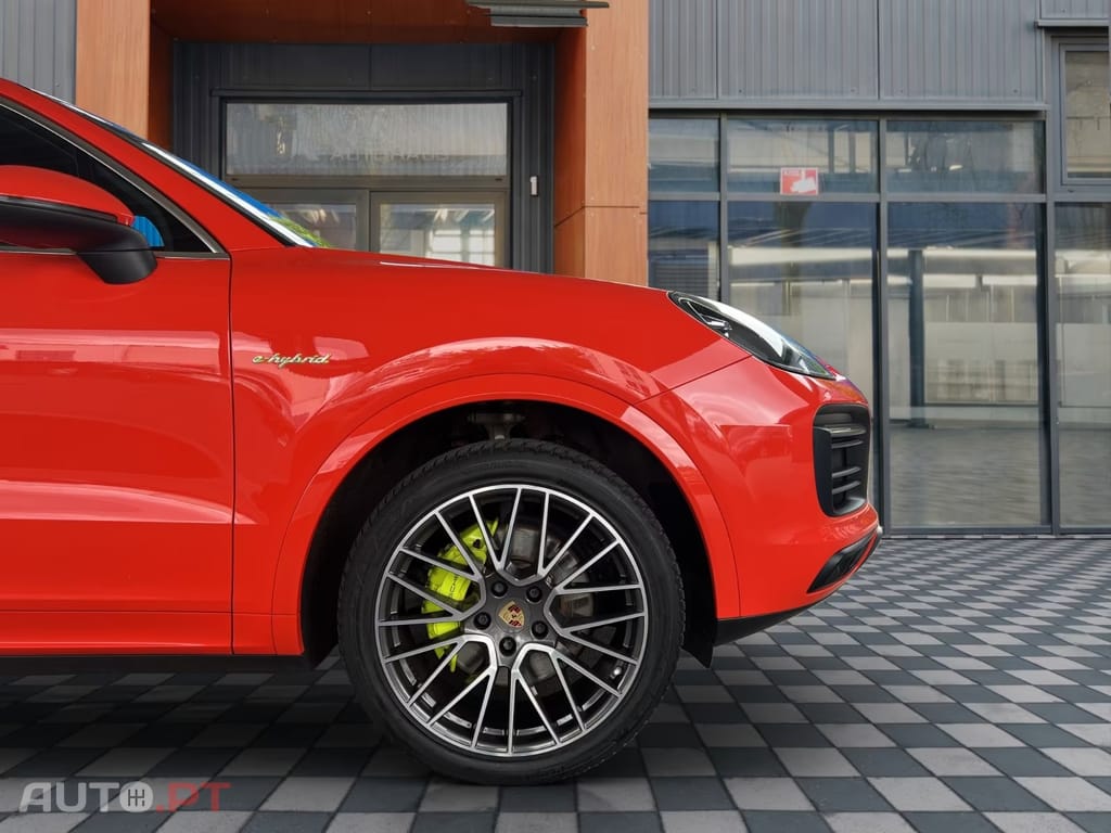 Porsche Cayenne E-Hybrid Sport Design