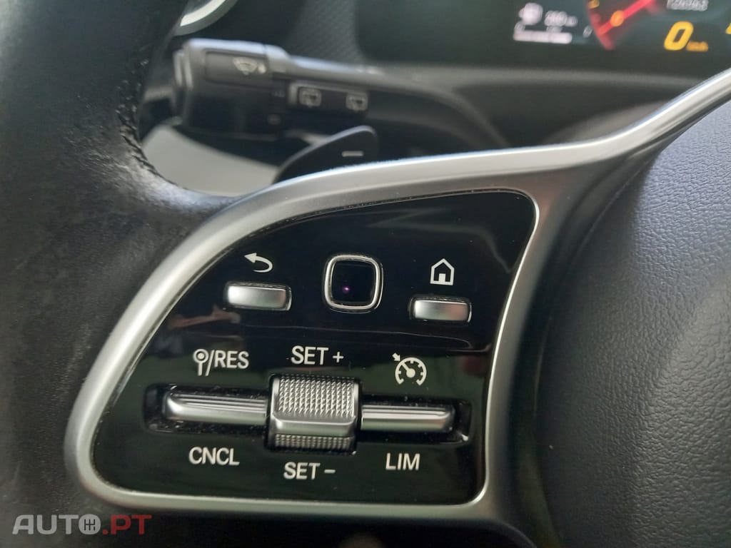 Mercedes-Benz CLA 180 Progressive Line