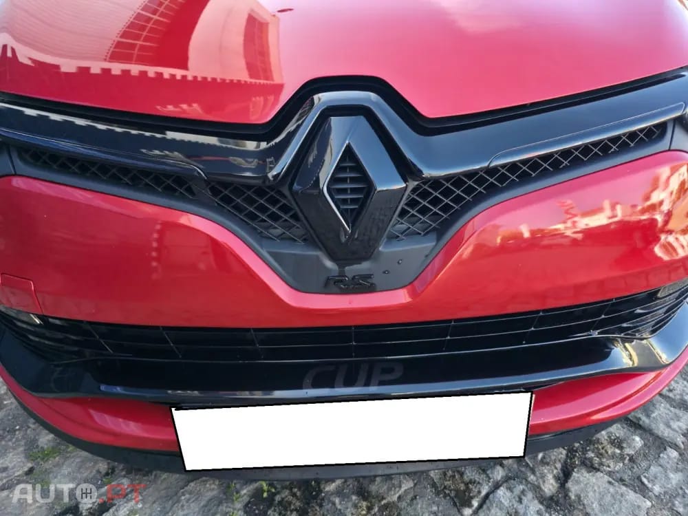 Renault Clio 1.6 T RS EDC
