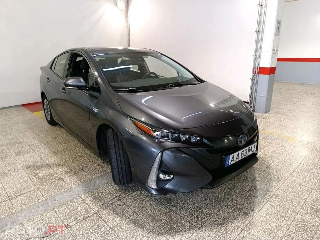 Toyota Prius 1.8 Plug-In Luxury