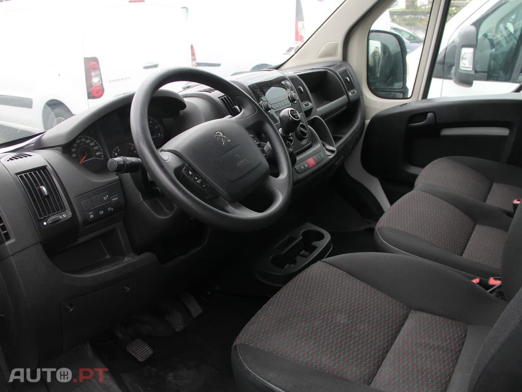 Peugeot Boxer 2.2 BlueHDi 330 L1H1