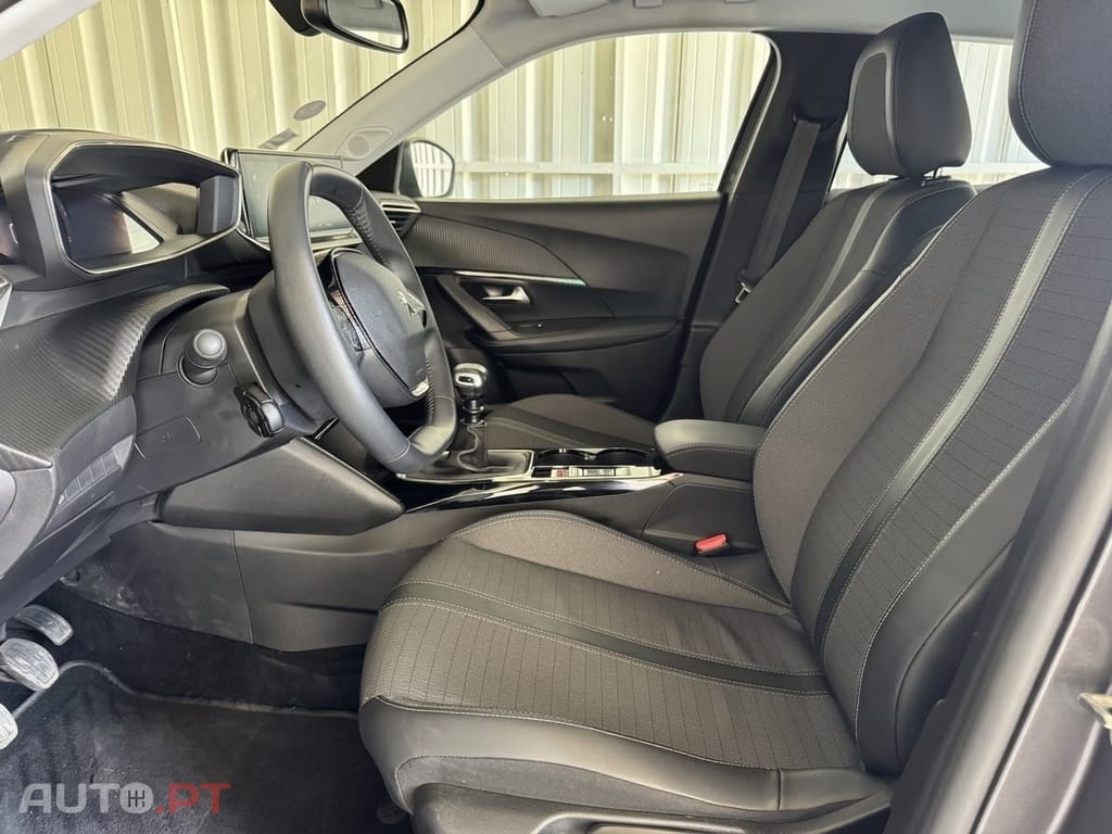Peugeot 2008 1.2 PureTech Allure Pack EAT8