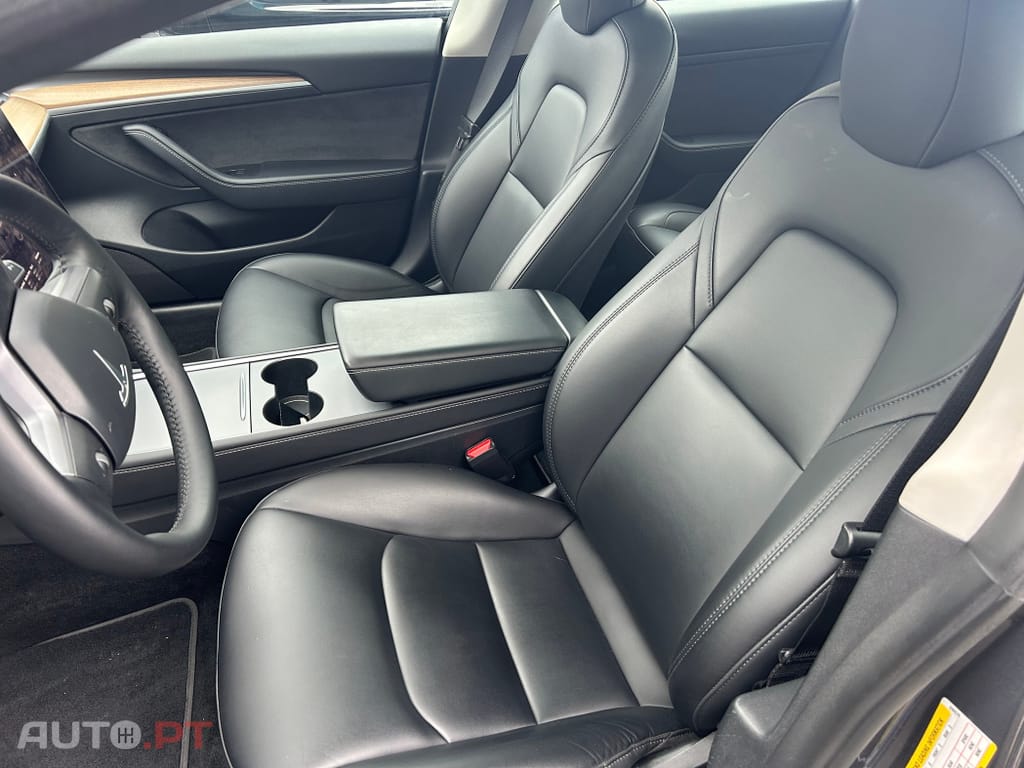 Tesla Model 3 Long Range Tração Traseira