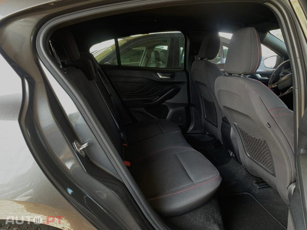 Ford Focus 1.5 TDCi EcoBlue ST-Line