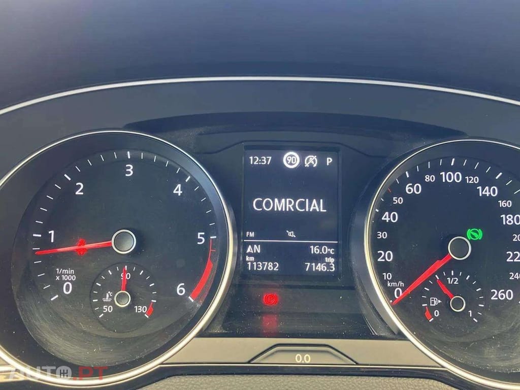 Volkswagen Passat 1.6 TDI Business DSG