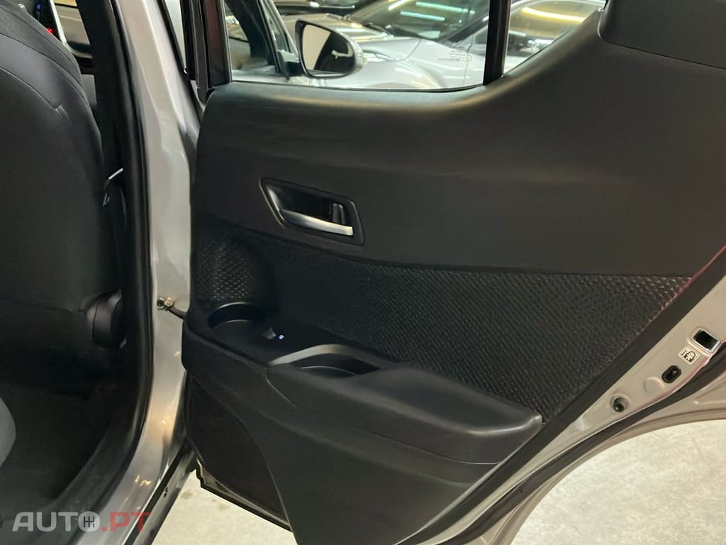 Toyota C-HR 1.8 Hybrid Comfort