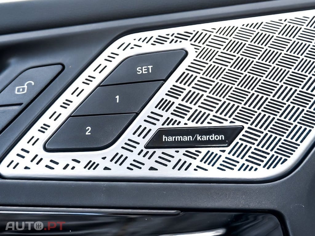 BMW X1 xDrive30e M Sport I.V.A DEDUTÍVEL 