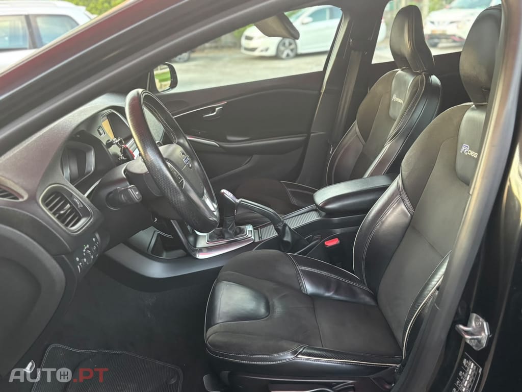 Volvo V40 1.6 D2 R-Design