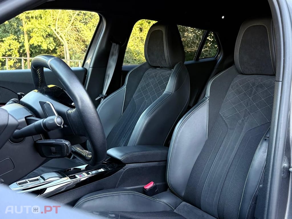 Peugeot 2008 1.2 PureTech GT Pack EAT8