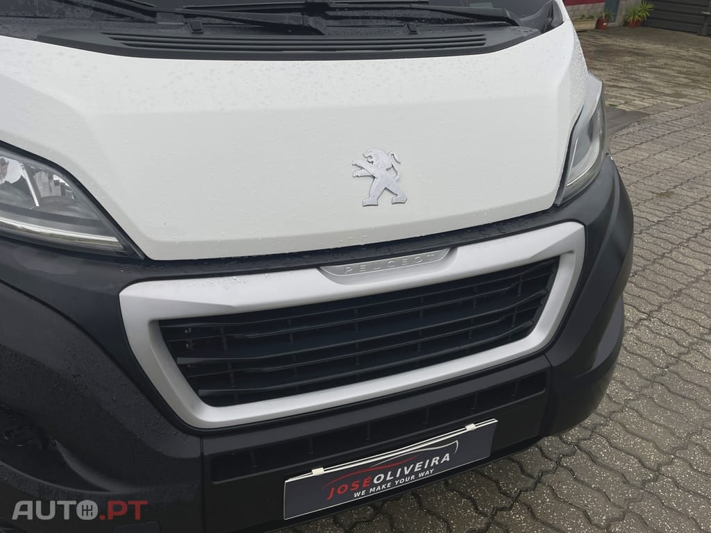 Peugeot Boxer 2.2 BLUE HDI