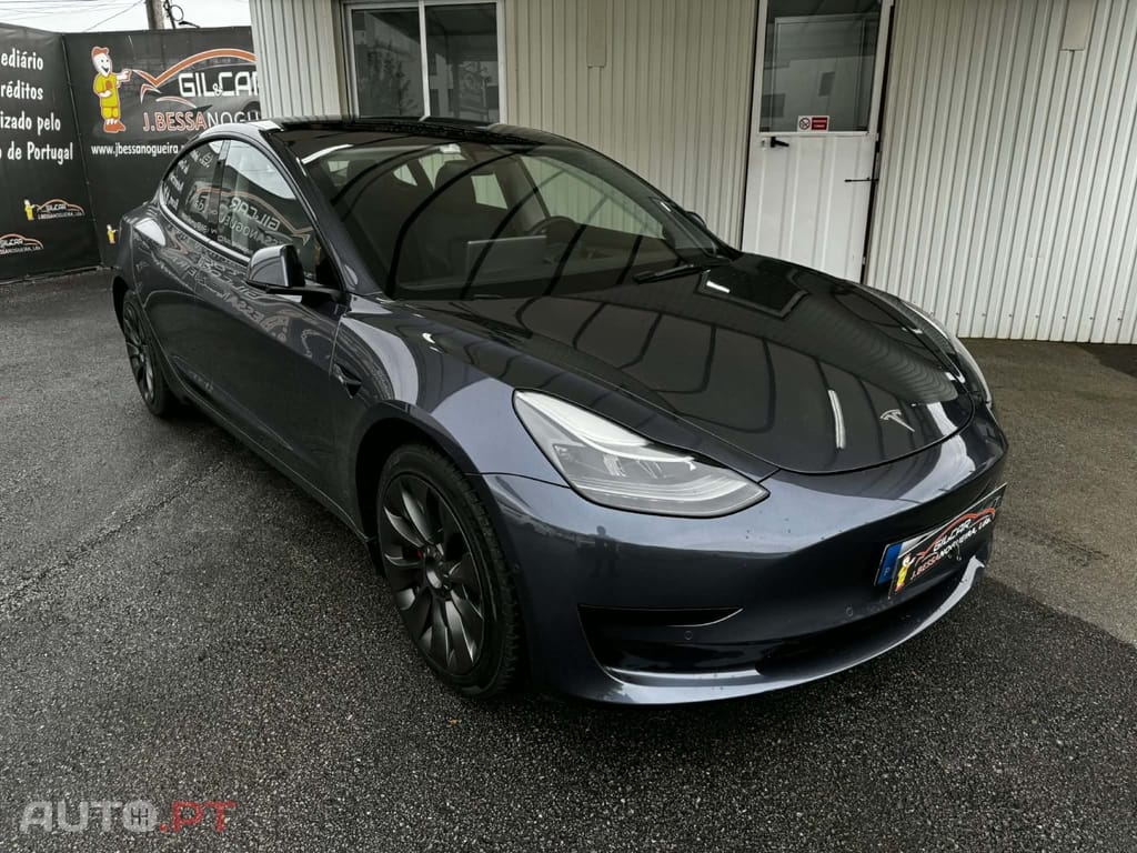 Tesla Model 3 Standard Range Plus RWD