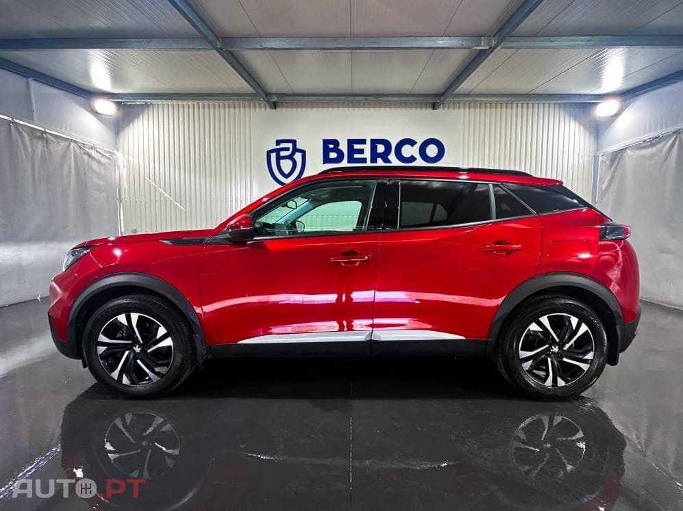 Peugeot E-2008 50 kWh Allure Pack