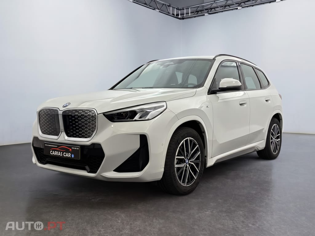 BMW iX1 eDrive20 Edição Desportiva M