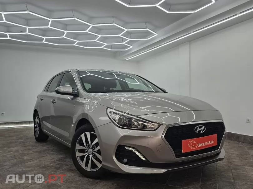 Hyundai i30 1.0 T-GDI Style — fotografia 18
