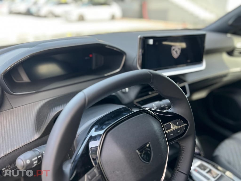 Peugeot E-2008 54 kWh Allure