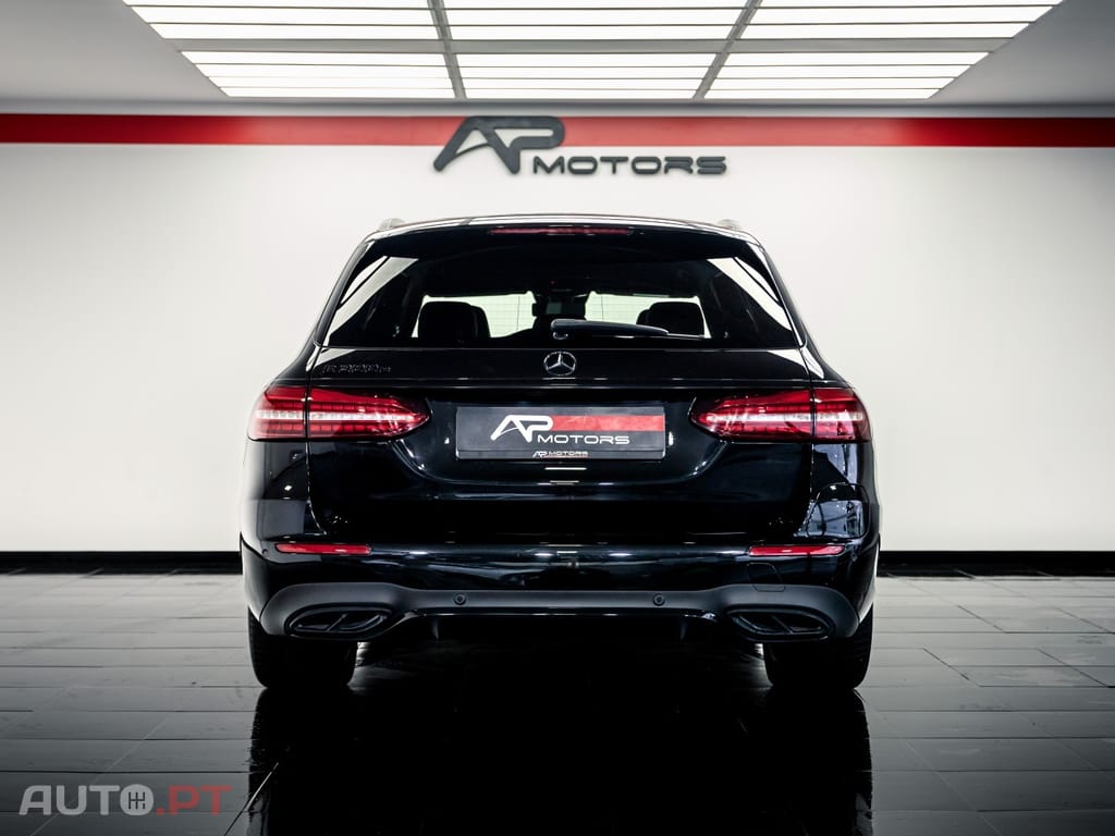 Mercedes-Benz E 300 e AMG Line