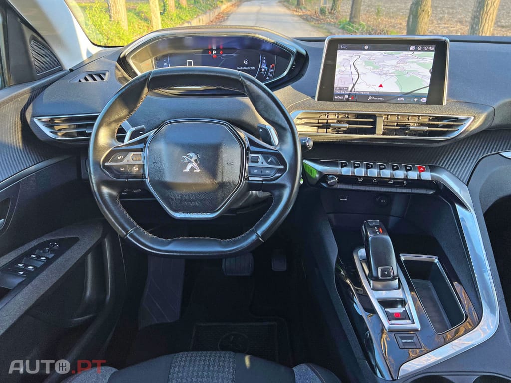 Peugeot 3008 1.6 BlueHDi Active Pack EAT8