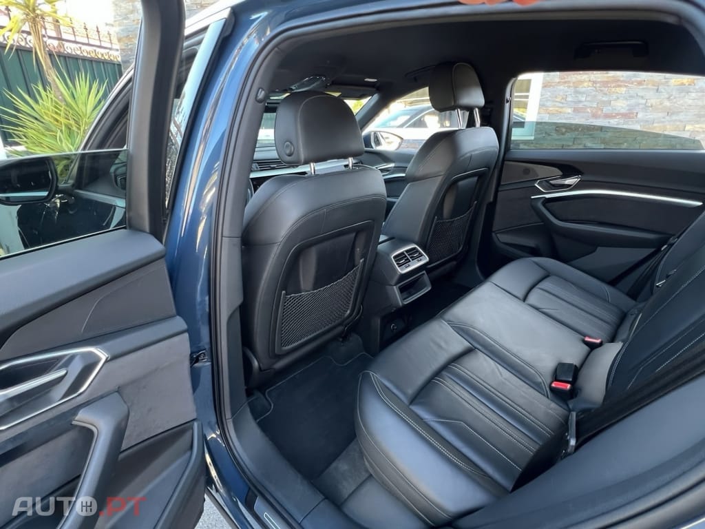 Audi Q8 e-tron 50 quattro S line — fotografia 11