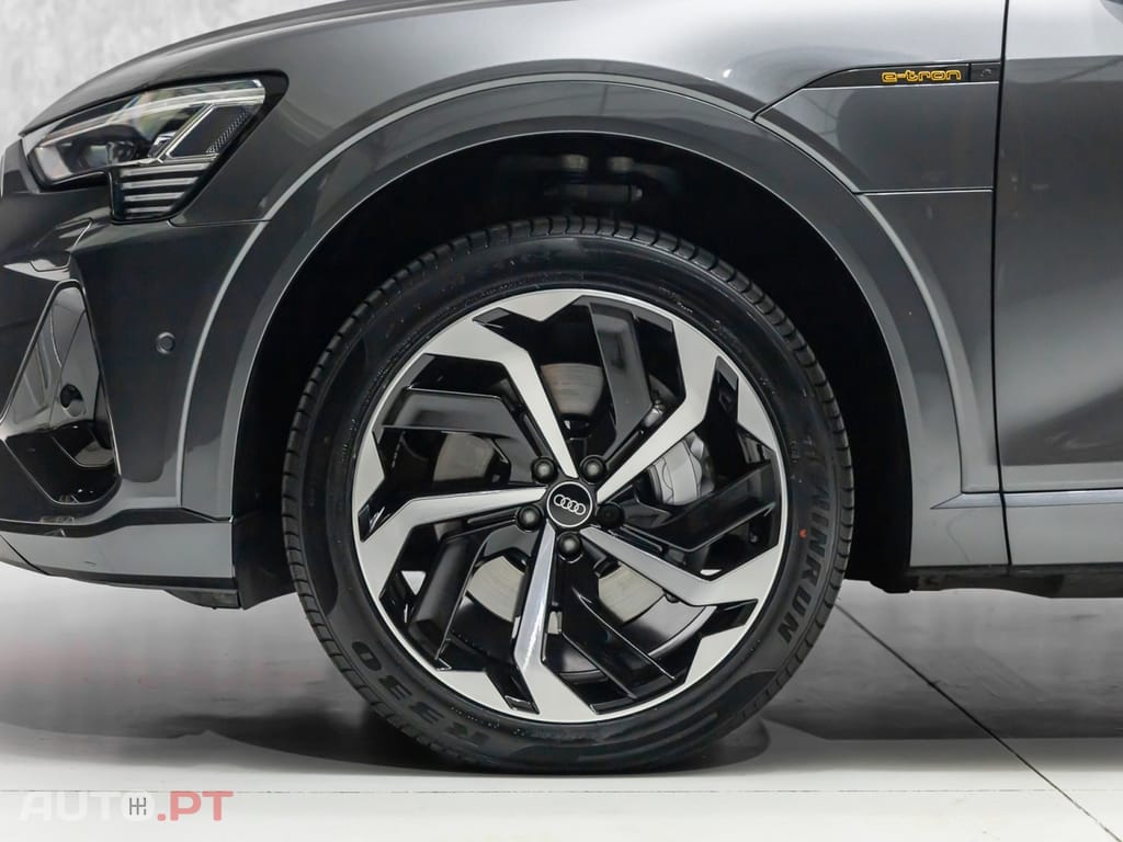 Audi E-Tron 55 quattro S line