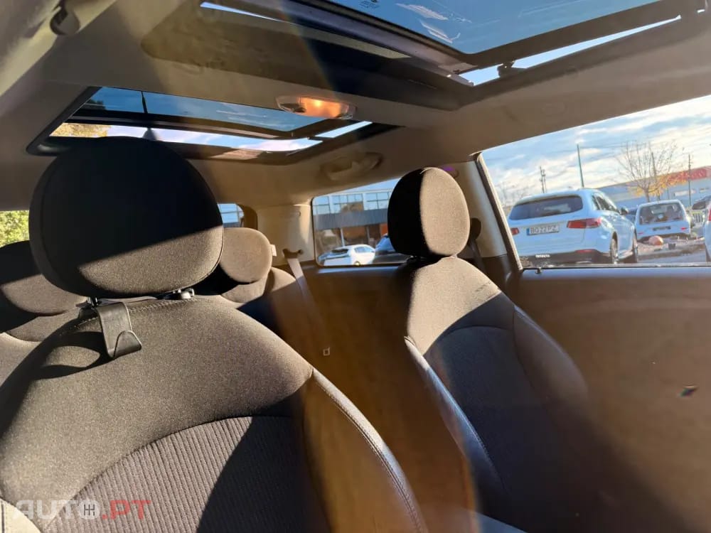 MINI Cooper Cooper D