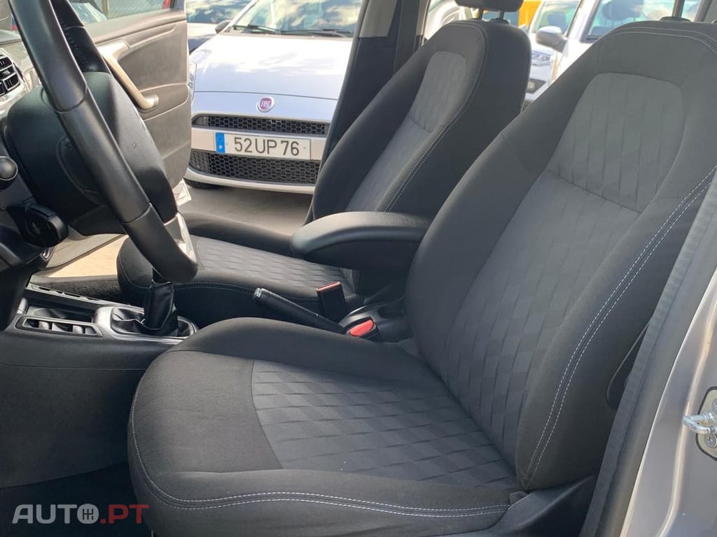 Citroen C-Elysée 1.2 PureTech Shine