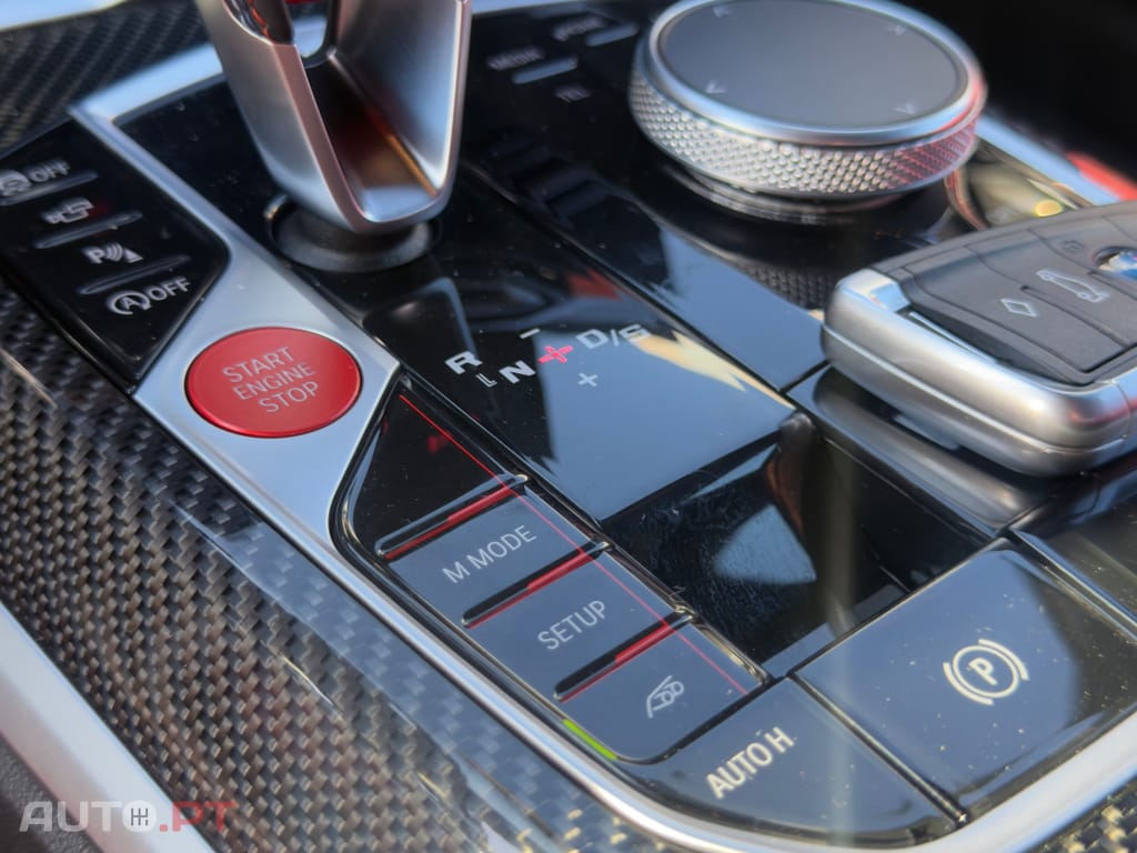 BMW M4 X-DRIVE CARBONO