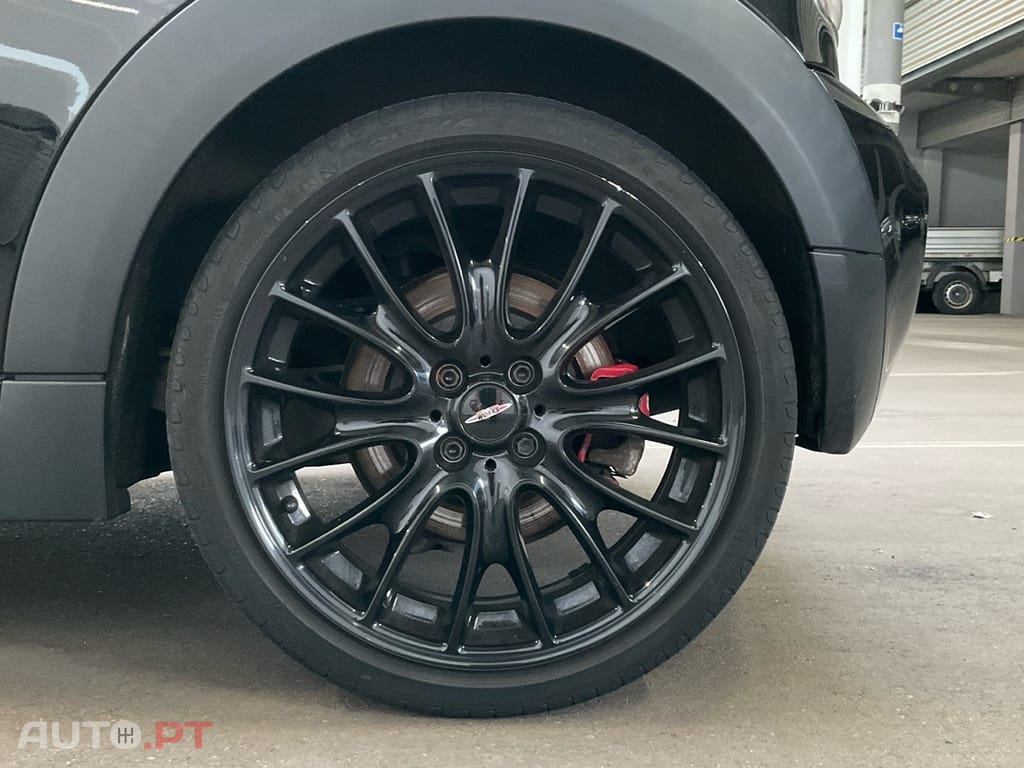MINI Cooper John Cooper Works