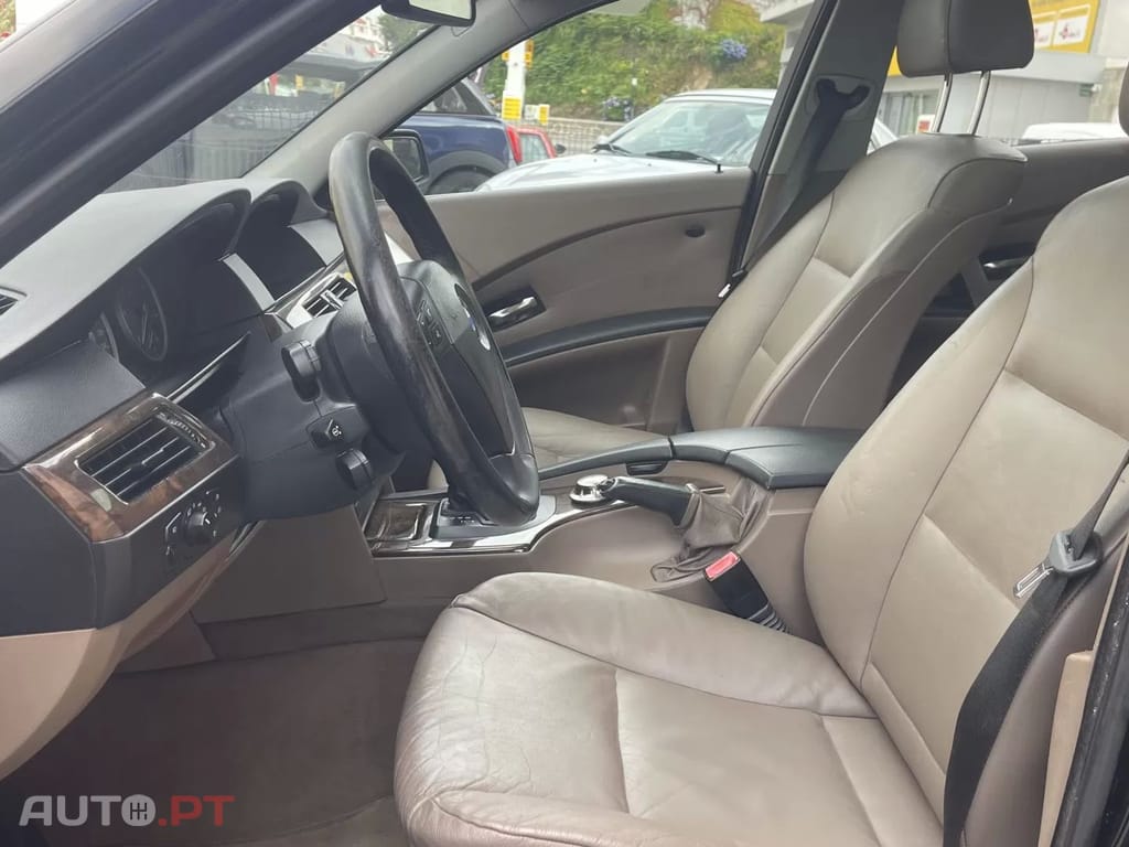 BMW 530 DA SPORT LOOK M (NACIONAL)