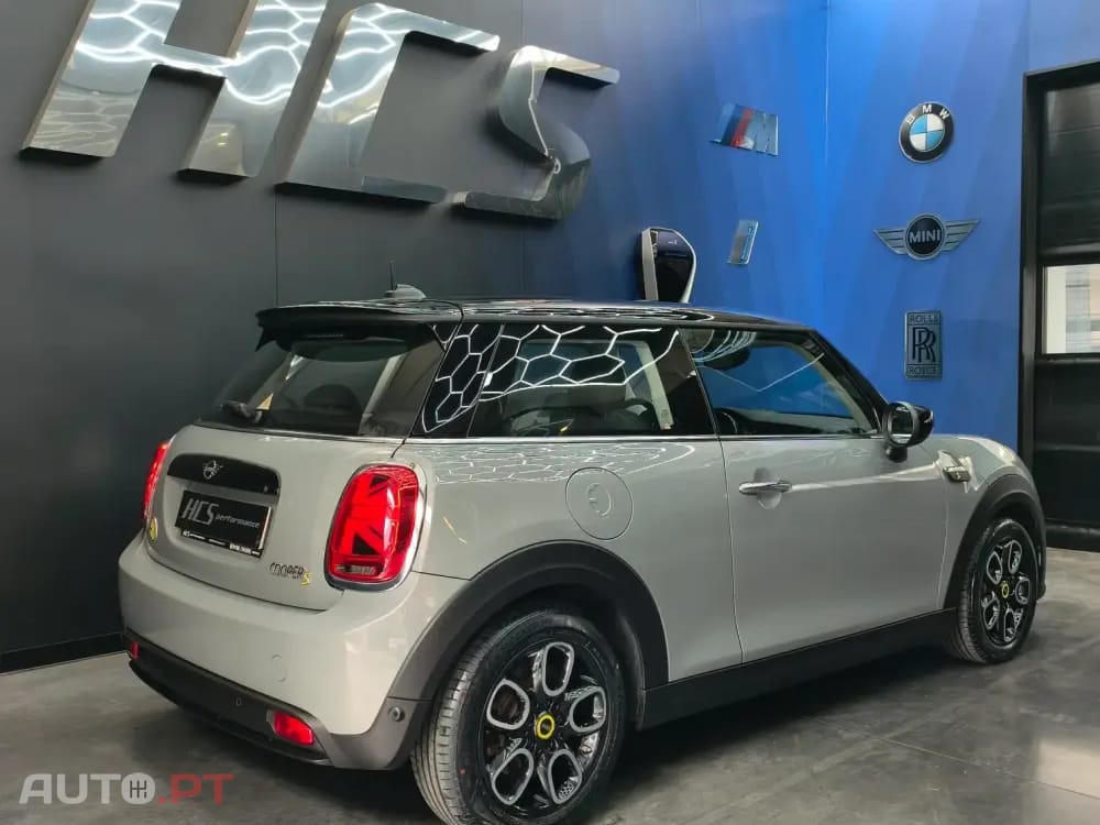 MINI Cooper Cooper SE