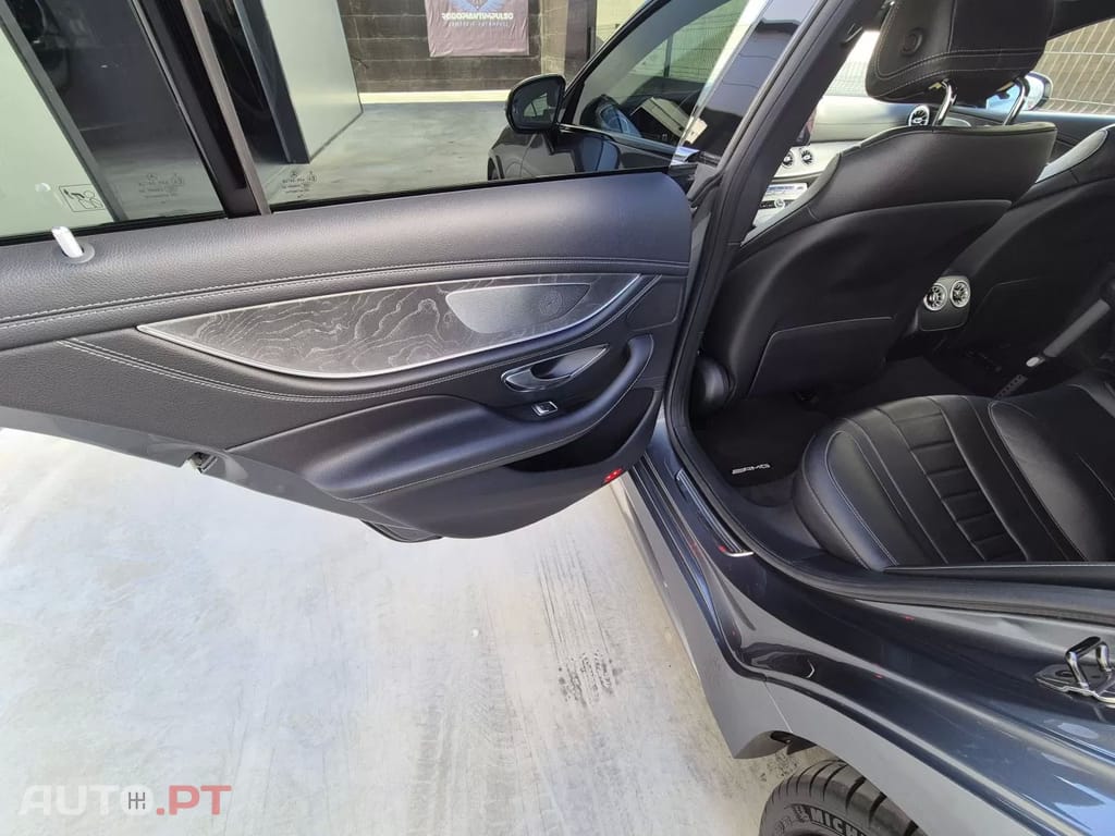 Mercedes-Benz CLS 300 d 9G-TRONIC AMG Line