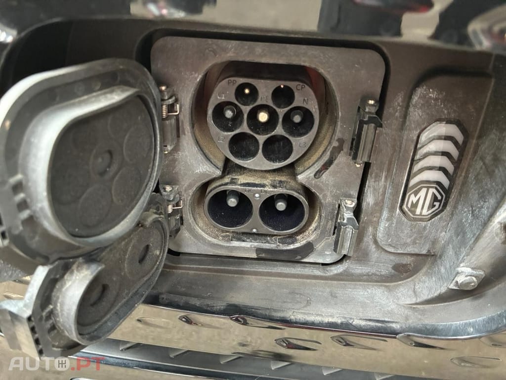 MG ZS EV 70 kWh Luxury 2WD