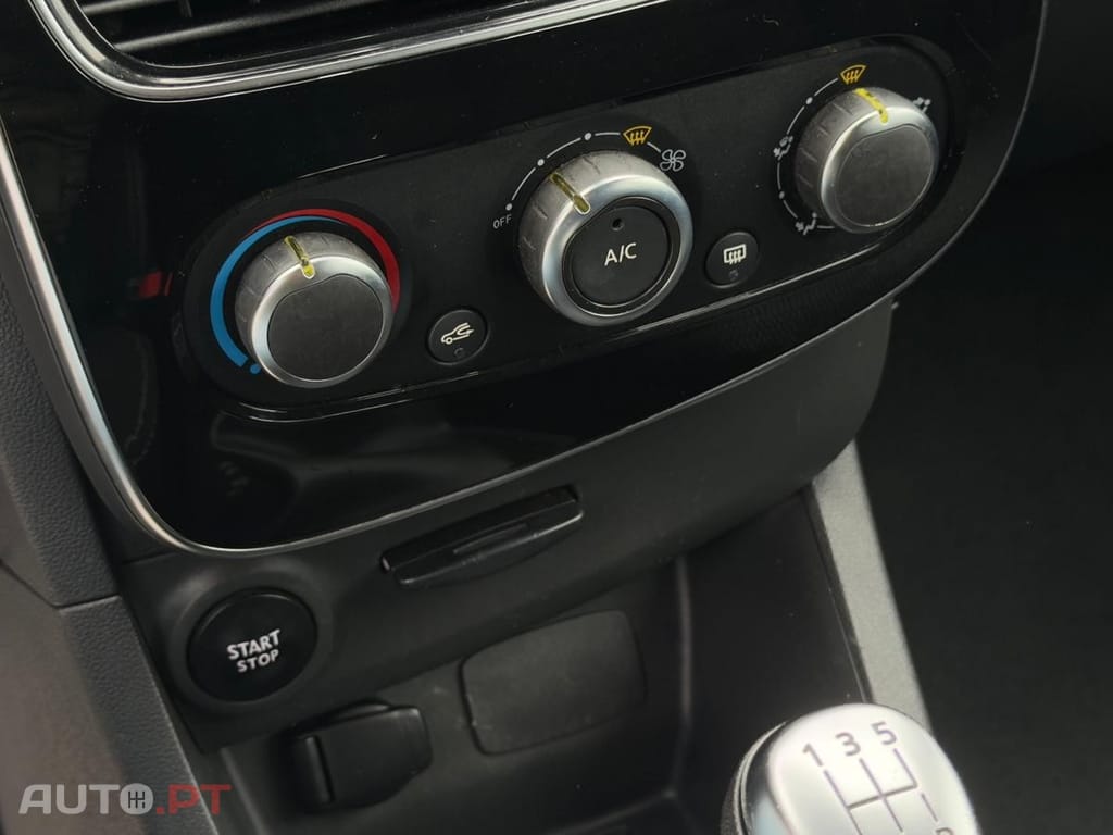 Renault Clio 2 L COMERCIAL