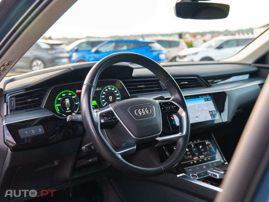 Audi Q8 E-Tron 55 quattro Advanced