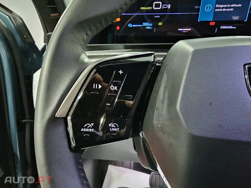 Peugeot E-5008 73 kWh Allure