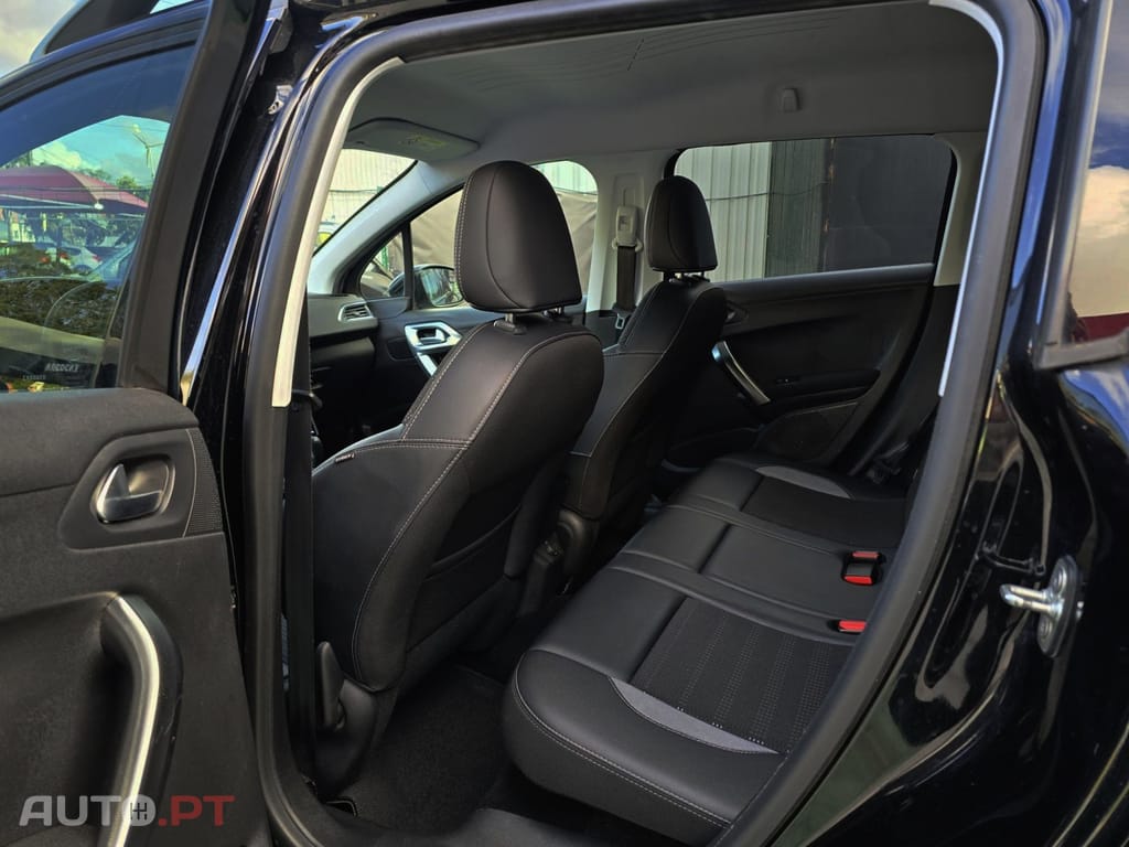 Peugeot 2008 1.6 BlueHDi Allure