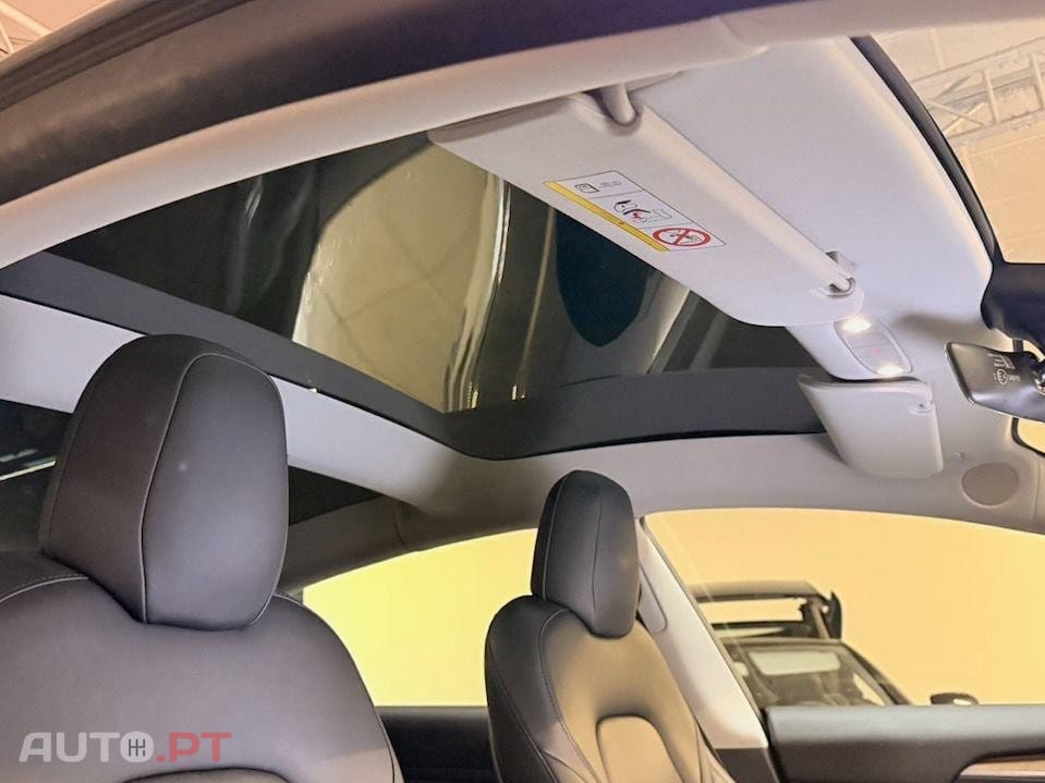 Tesla Model 3 Standard Range Plus RWD