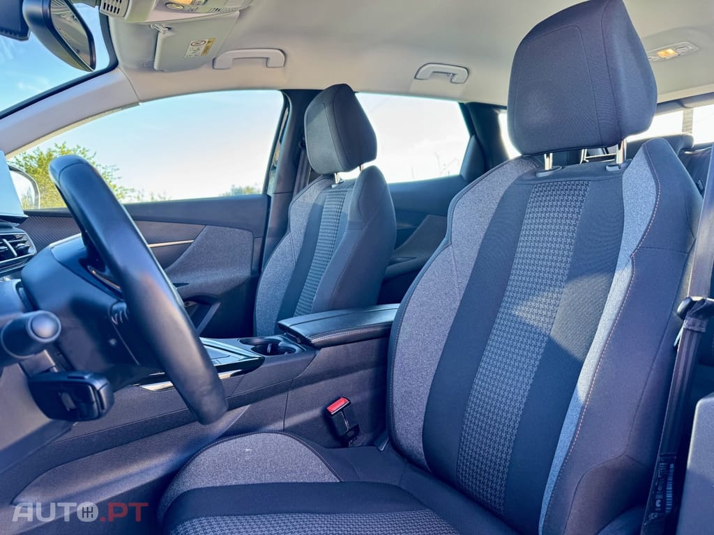 Peugeot 3008 1.5 BlueHDi Active Pack