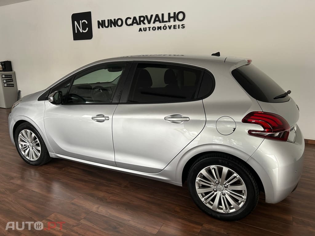 Peugeot 208 1.2 PureTech Style