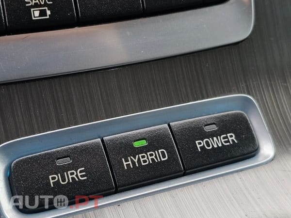 Volvo V60 D6 Plug-In-Hybrid AWD Geartronic Pure Limited