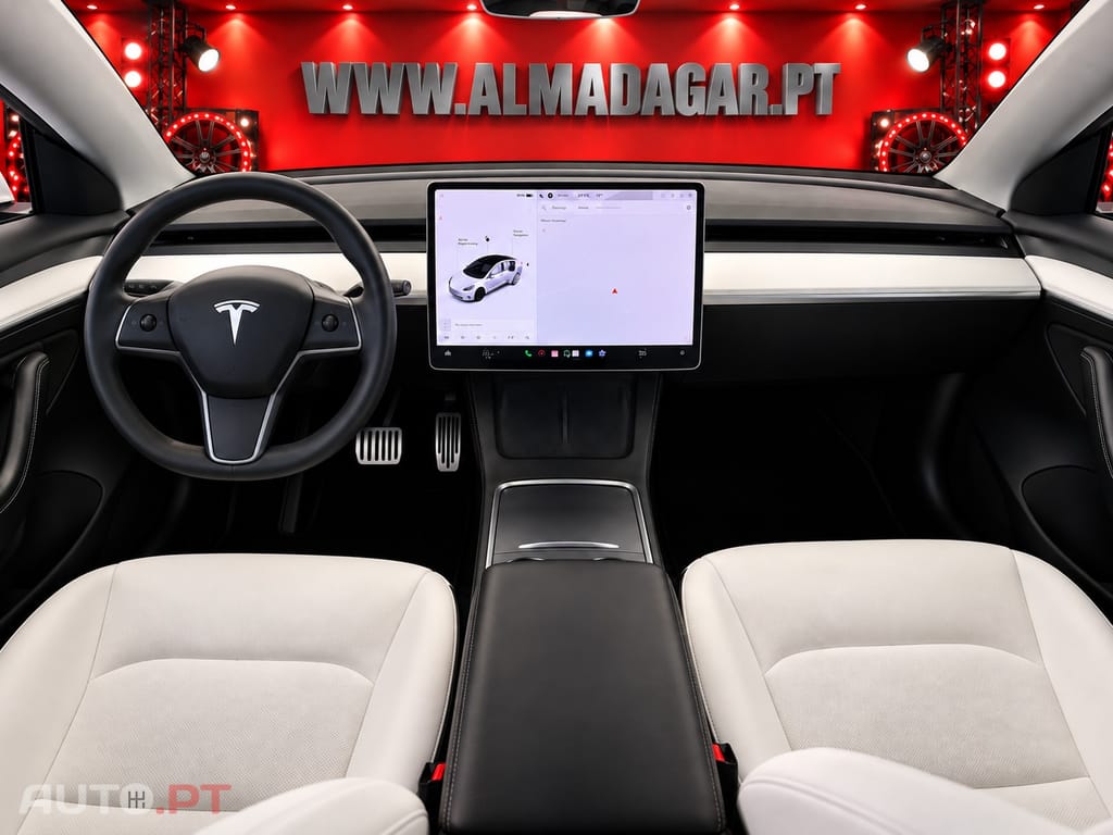 Tesla Model 3 Standard Range Plus RWD