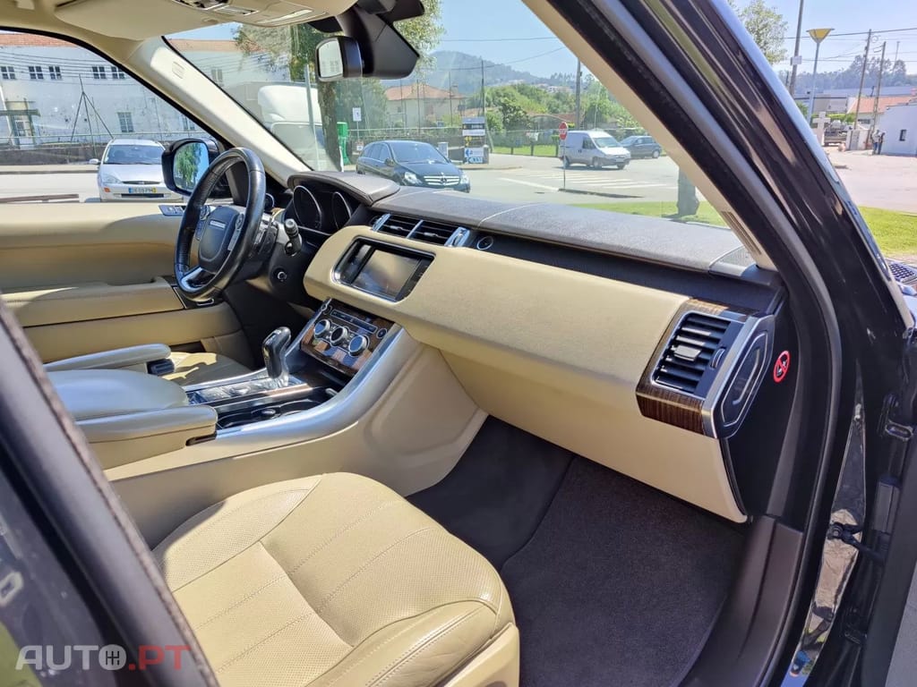Land Rover Range Rover Sport 3.0 TDV6 HSE