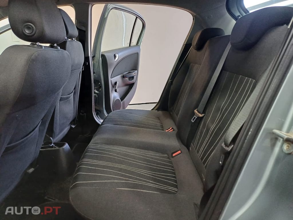 Opel Corsa 1.2 Enjoy