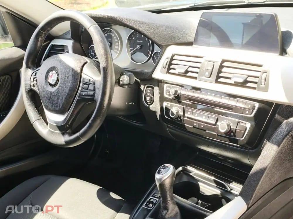 BMW 318 i Sport Line