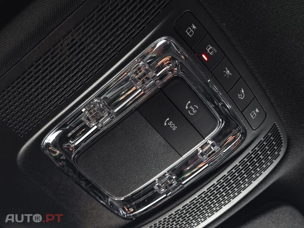 Mercedes-Benz A 250 A250e Hybrid