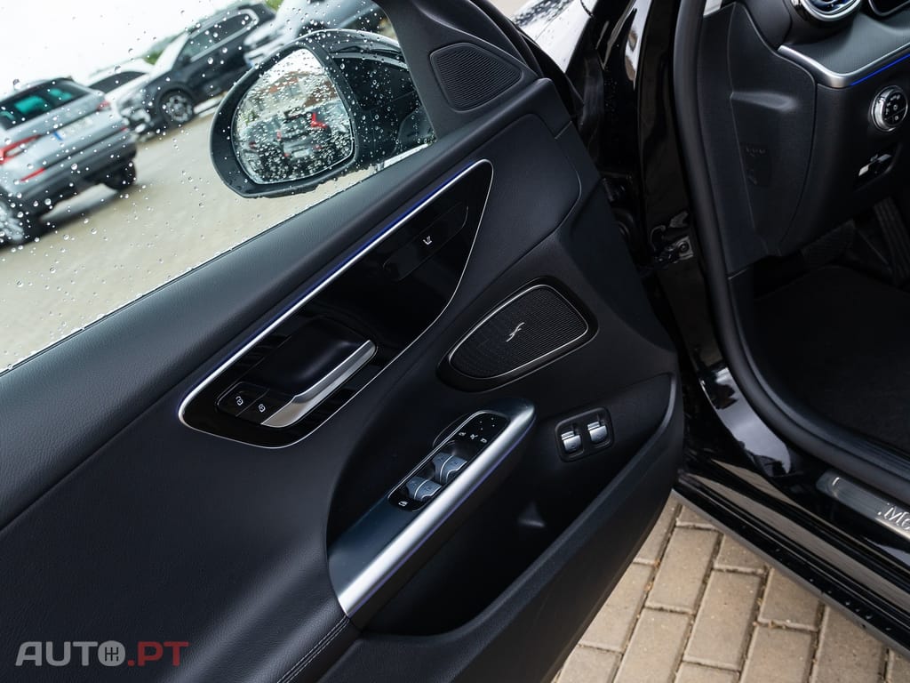 Mercedes-Benz C 300 e T 9G-TRONIC Avantgarde