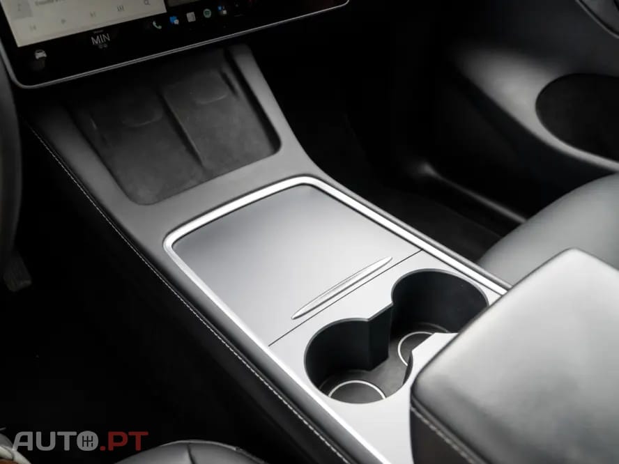 Tesla Model Y Long Range Dual Motor AWD