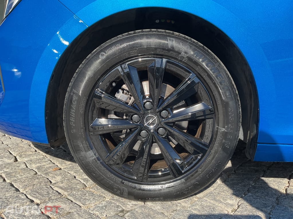 Opel Astra Sports Tourer 1.2 T Edition