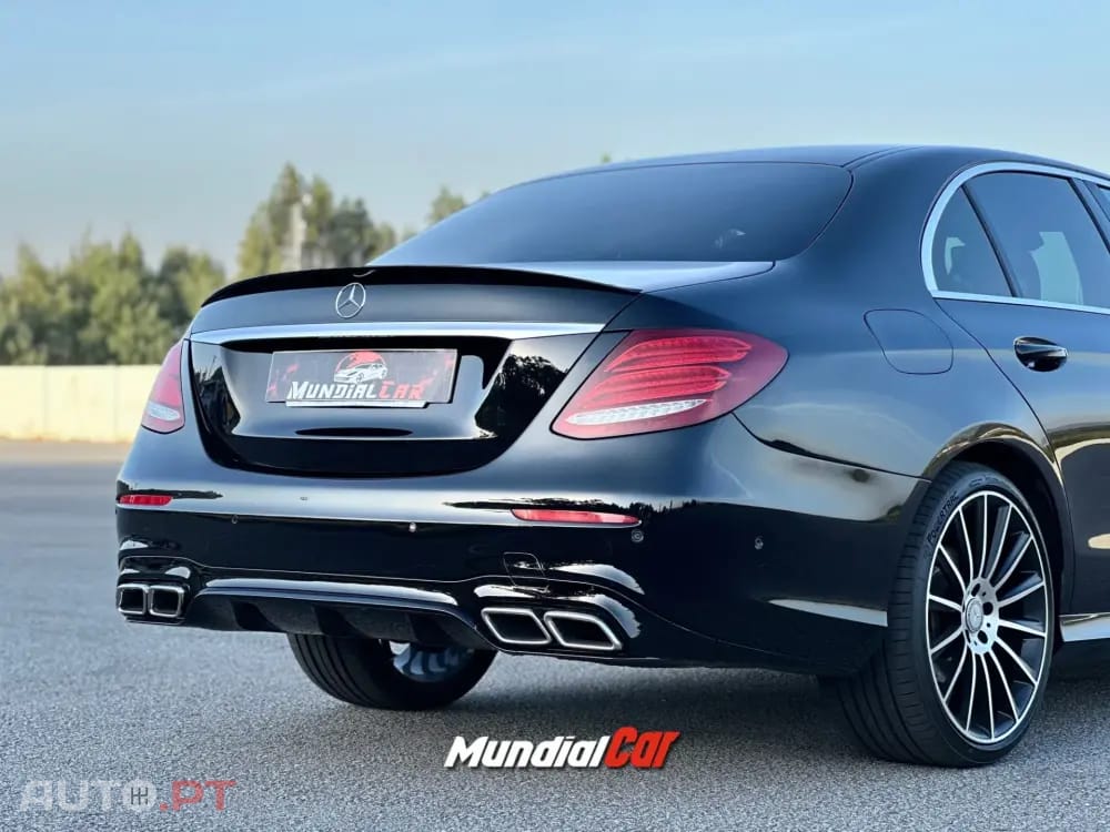 Mercedes-Benz E 220 d AMG Line