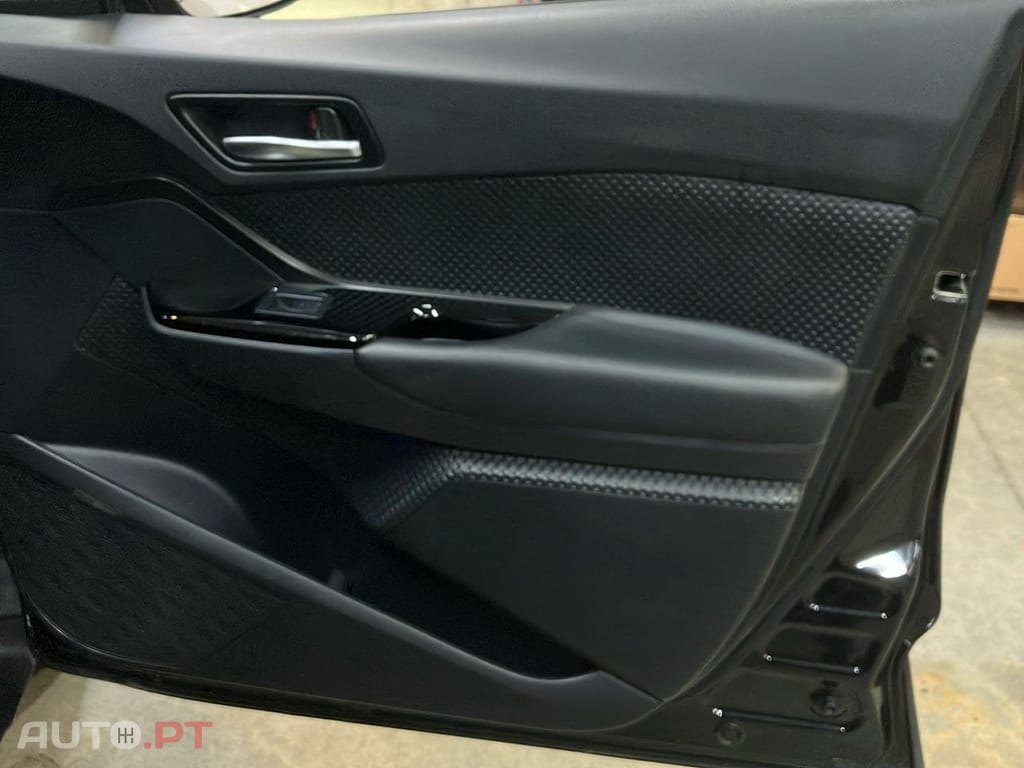 Toyota C-HR 1.8 Hybrid Comfort